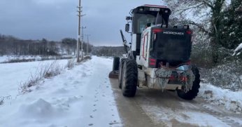Karda mahsur kalan hamile kadını Belediye ekipleri kurtardı