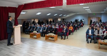 Vali İlhami Aktaş ve eşi Songül Aktaş Uluslararası Model Birleşmiş Milletler Konferansına Katıldı