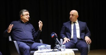  Türk futbolunun yaşayan efsanesi Darıcalı gençlerle buluştu