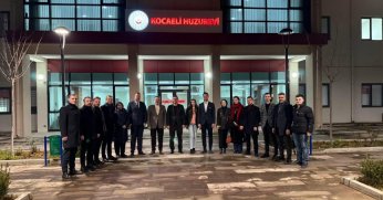 İzmit’te AK Gençlerden Kandil Gecesi’ne Özel Duygulandıran Ziyaret