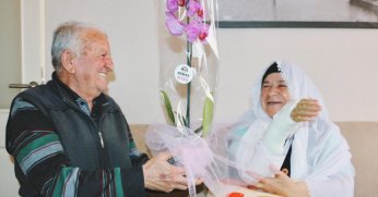 Asırlık çiftlere sevgililer günü sürprizi