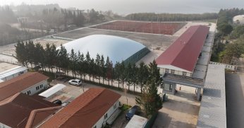 Tenis tutkunları için eşsiz bir tesis