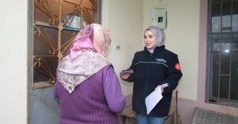 Yaşlıların ulaşım kartları evlerine geliyor