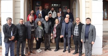 İzmit Belediyesi mahalle ziyaretleriyle halkın sesine kulak veriyor