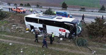 Gelibolu'da tur otobüsü kazası: 37 yaralı!