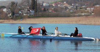 Kocaeli’de Kadınlar 8 Mart’ta Umuda Kürek Çekti!