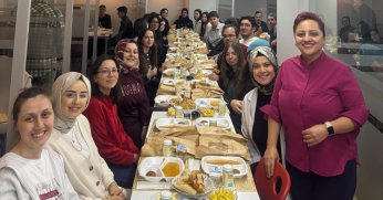 Öğrenciler ve öğretmenlerle iftar buluşması