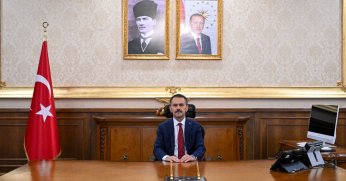 Tüm kadınların 8 Mart Dünya Kadınlar gününü kutladı