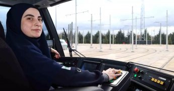 Kocaeli'nin İlk Kadın Vatmanı: Asiye Çelik