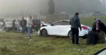  kavşakta iki otomobil çarpıştı: 1 ölü, 3 yaralı