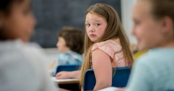 Küçük Öğrenciye Mobbing!