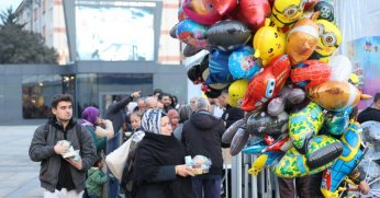 Büyükşehir’in iftar sofrası gönülleri buluşturuyor