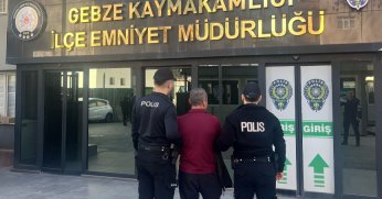 Hırsızlık Suçundan Aranan Şahıs Yakalandı!