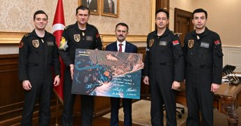 SOLOTÜRK ekibinden Vali İlhami Aktaş’a ziyaret