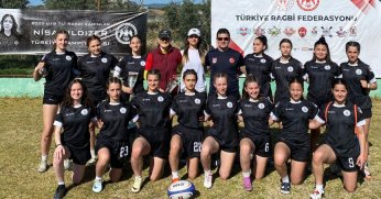 Ragbici kızlar grup birincisi oldu