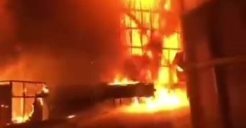  Kocaeli'de geri dönüşüm fabrikasında yangın -