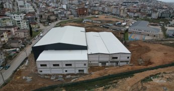  Kapalı spor salonunda çalışmalar tam gaz devam