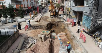 Büyükşehir’den Derince’nin kalbinde hummalı çalışma