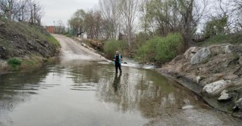 İzmit Körfezi'ne akan 12 derede su kalitesi aylık periyotta takip ediliyor.