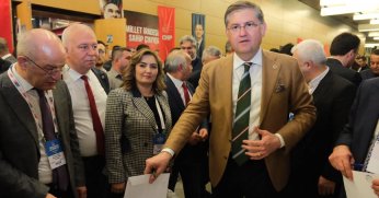 “CHP BİR VE BÜTÜNDÜR, TEK HEDEFİ İKTİDARDIR”