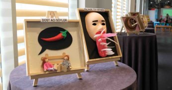 Bu sergide Türkçe’nin zenginlikleri anlatılıyor