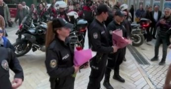 Kavga değil kutlama, Polis ekiplerine duygusal sürpriz!