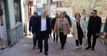İzmit Belediyesi ziyaretlerine Çukurbağ Mahallesinde devam etti
