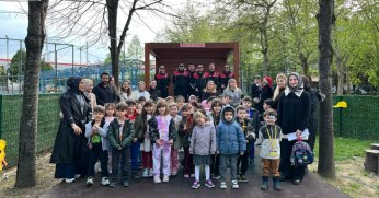 Polislerden çocuklara sürpriz ziyaret