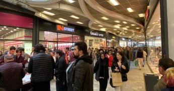 Celal Şengör Kocaeli’de sevenleriyle buluştu