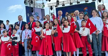 İzmit’te 23 Nisan Coşkusu Meydanlara Sığmadı!