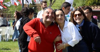 İzmit'te Otizm Spor Ve Yaşam Evi’nde çocuklar ve aileler gönüllerince eğlendi