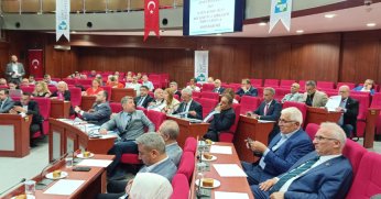 İzmit'te Gelir Beklentiyi Aştı: Kesin Hesap Onaylandı