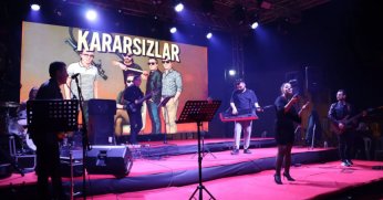 Kapanca Sokak Festivalinde Kararsızlar’dan unutulmaz gece