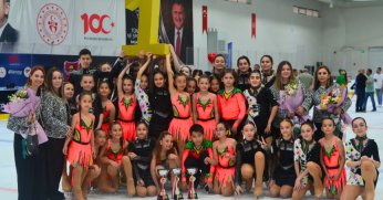 Elite Buz Sporcularından üçte üçlük zafer