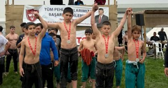 GÖLCÜK BELEDİYESPOR PEHLİVANLARI BAŞARIYA DOYMUYOR