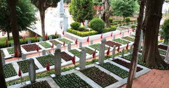 Mezarlıklar bayram ziyaretine hazır