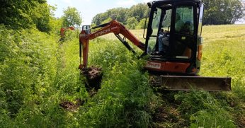 Kırsalda sulama kanalları temizleniyor
