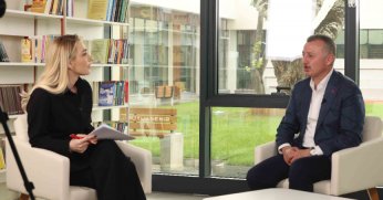 “Genelde tanınmadan geziyorum”