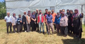 KANDIRA İLÇE TARIM VE ORMAN MÜDÜRLÜĞÜNCE ÖRTÜALTI BİLGİLENDİRME ÇALIŞMALARI