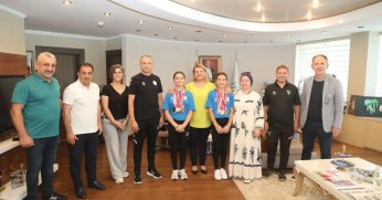 Fatma Başkan, İzmit’in gururu olan genç cimnastikçileri tebrik etti