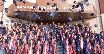 KOTO Teknik Koleji’nde mezuniyet coşkusu