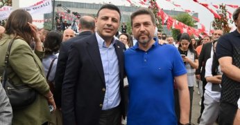 Bülent Sarı'dan Özgür Çelik'e destek mesajı