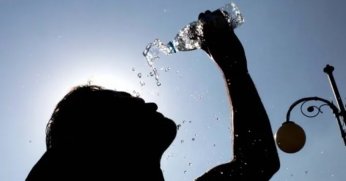 Sıcaktan Bunalanlara Müjde! Evinizi Doğal Yollarla Serinletmenin Püf Noktaları