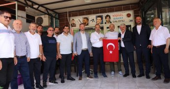 TERÖRSÜZ TÜRKİYE PROJESİNE VATANDAŞTAN TÜRK BAYRAKLI DESTEK