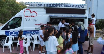 İzmit’in yaz eğlencesi Terzibayırı’nda çocuklarla buluştu