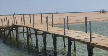 Kandıra Sarısu’da Çözüm Vatandaştan Geldi: Kendi Köprülerini Kendileri Yaptılar 