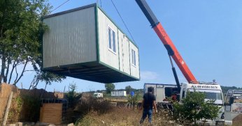 Kandıra’da izinsiz konteynerler belediye kararıyla kaldırılıyor