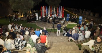 Tarihi Hereke Kalesi’nde sanat rüzgarı