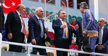 Bakan Osman Aşkın Bak’tan Anlamlı Mesajlar