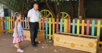 İzmit Ulugazi İlkokulu’na masal gibi bir bahçe